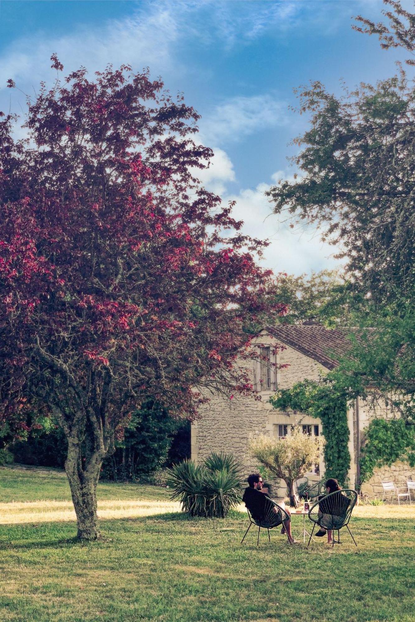 La Nuit & Le Jour Bed & Breakfast Vertheuil-en-Médoc Екстериор снимка