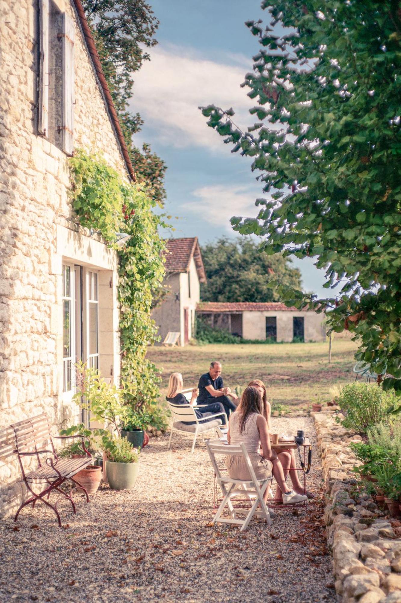 La Nuit & Le Jour Bed & Breakfast Vertheuil-en-Médoc Екстериор снимка